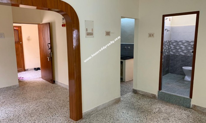 2 BHK Flat for Sale in Mandaveli